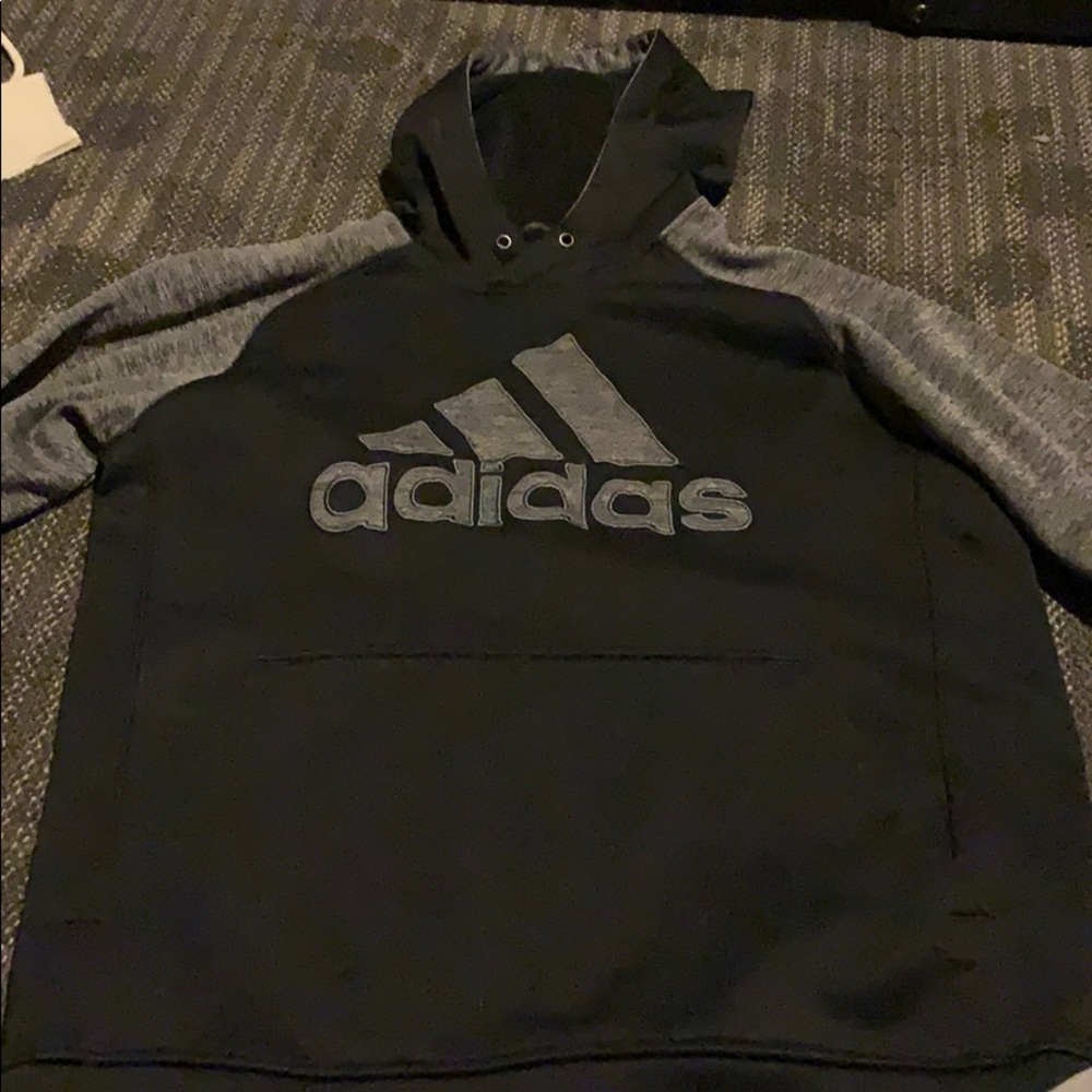 Adidas Sweatshirt